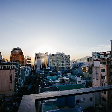 Morning Dew Guesthouse Busan Bagian luar foto