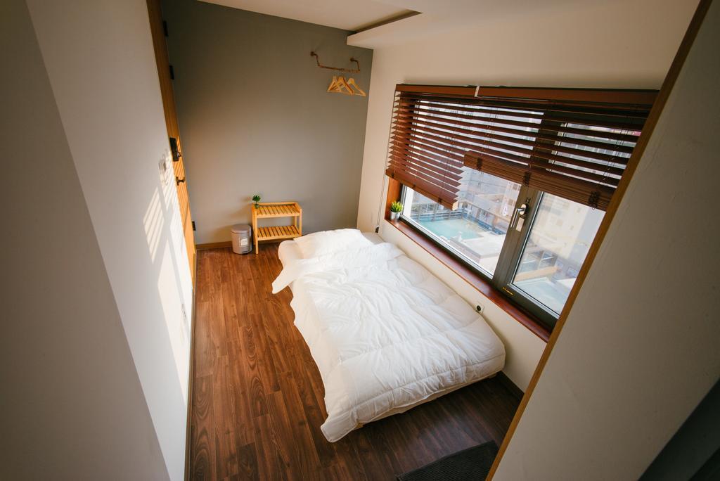 Morning Dew Guesthouse Busan Bagian luar foto
