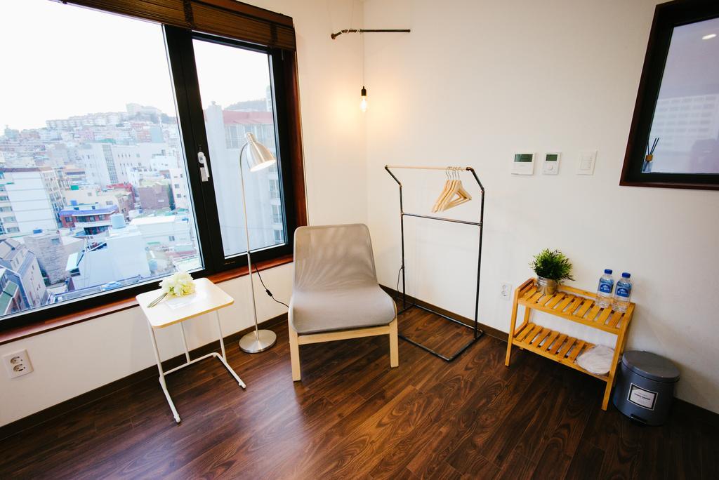 Morning Dew Guesthouse Busan Bagian luar foto