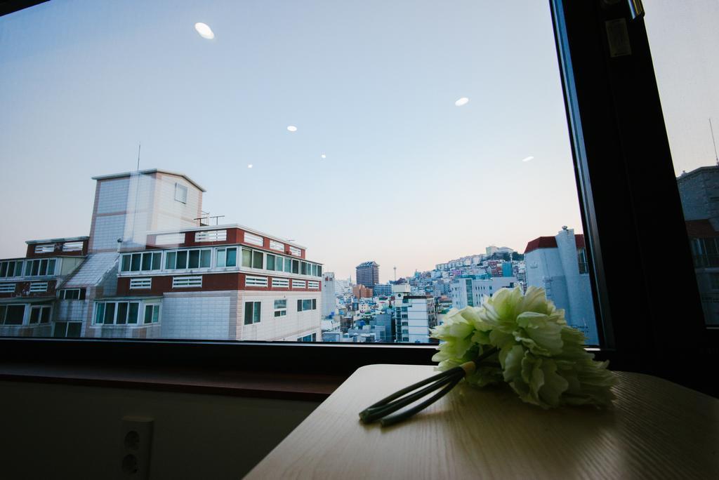 Morning Dew Guesthouse Busan Bagian luar foto