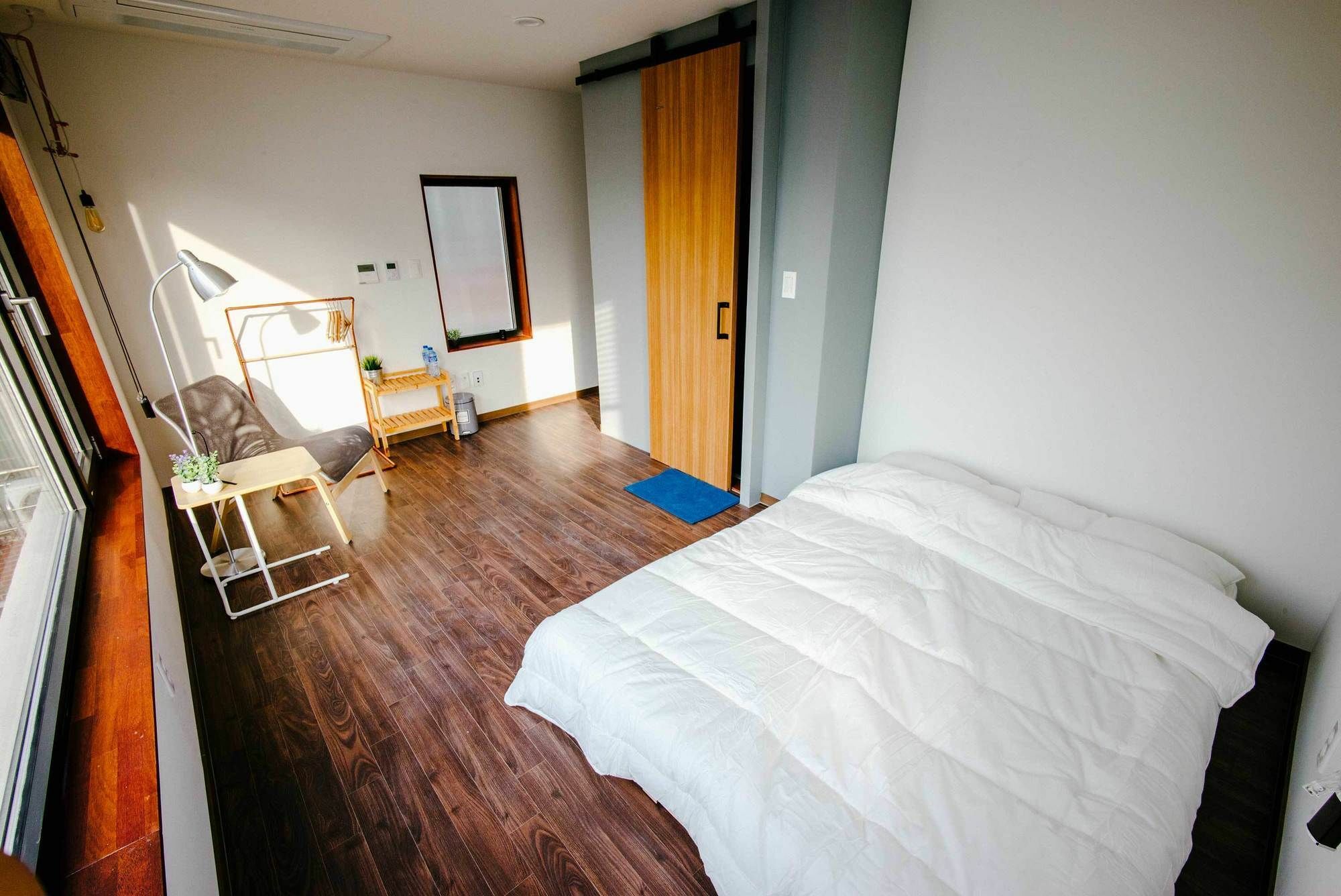 Morning Dew Guesthouse Busan Bagian luar foto